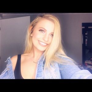 Meet your Posher, Marisa